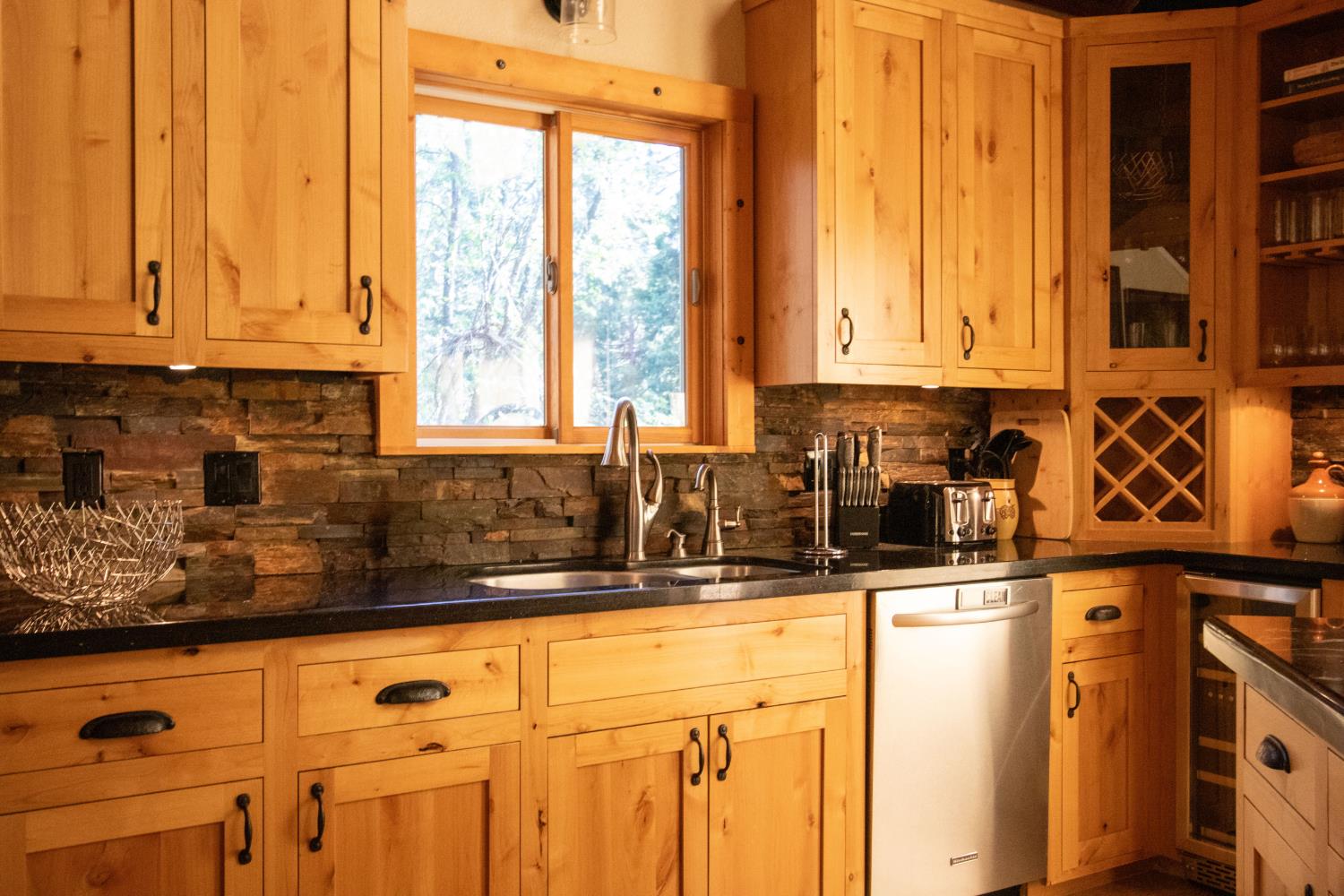 22437 Robin Hood, Tuolumne, CA 95383