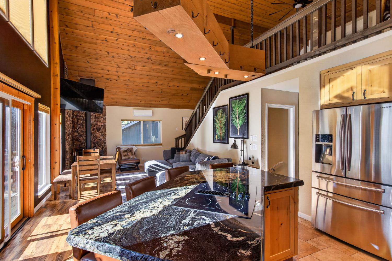 22437 Robin Hood, Tuolumne, CA 95383