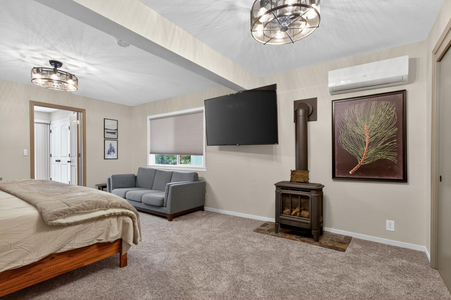 22437 Robin Hood, Tuolumne, CA 95383