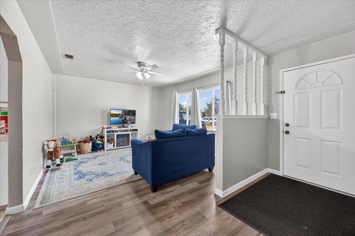 4737 E Cornell Ave, Fresno, CA 93703