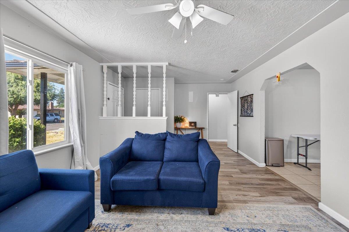 4737 E Cornell Ave, Fresno, CA 93703
