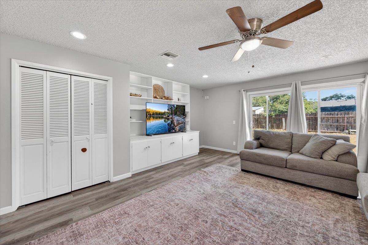 4737 E Cornell Ave, Fresno, CA 93703