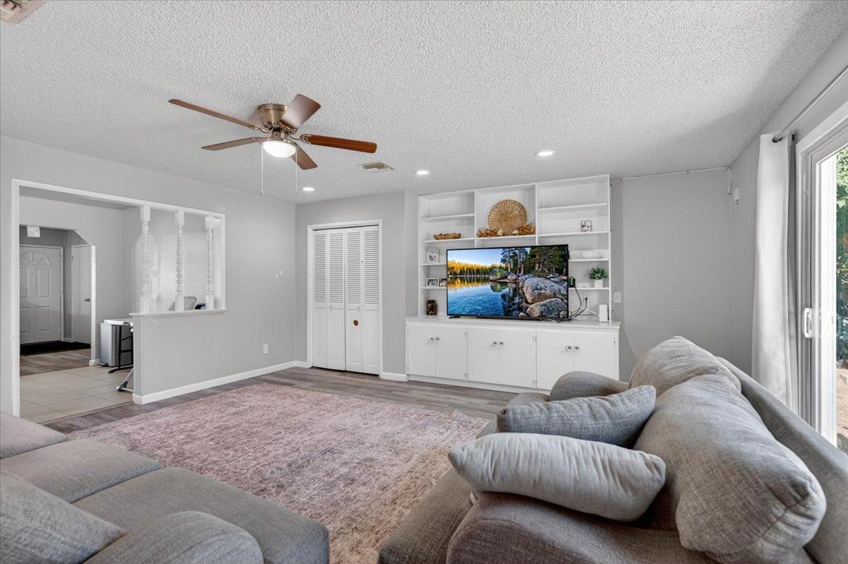 4737 E Cornell Ave, Fresno, CA 93703