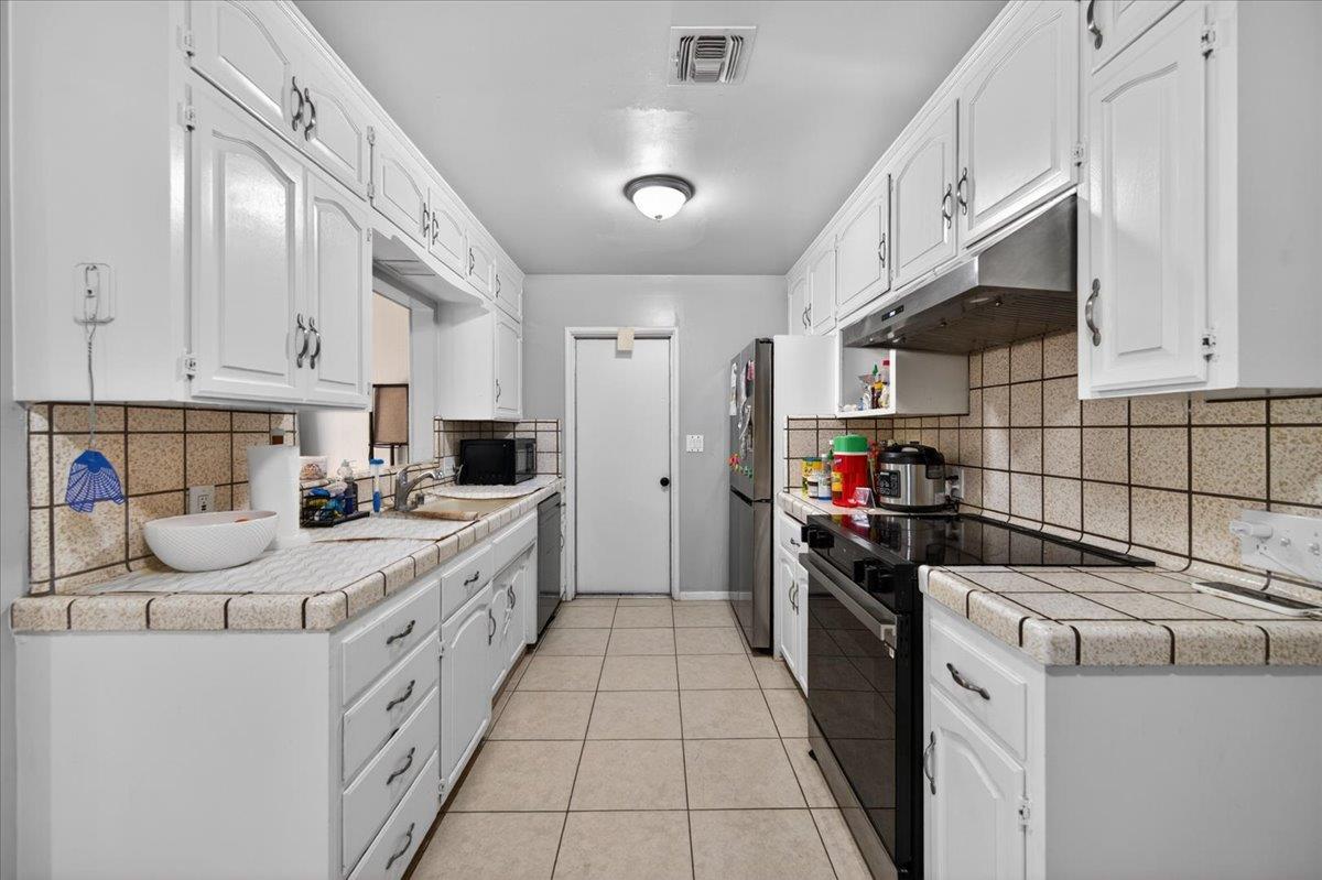 4737 E Cornell Ave, Fresno, CA 93703