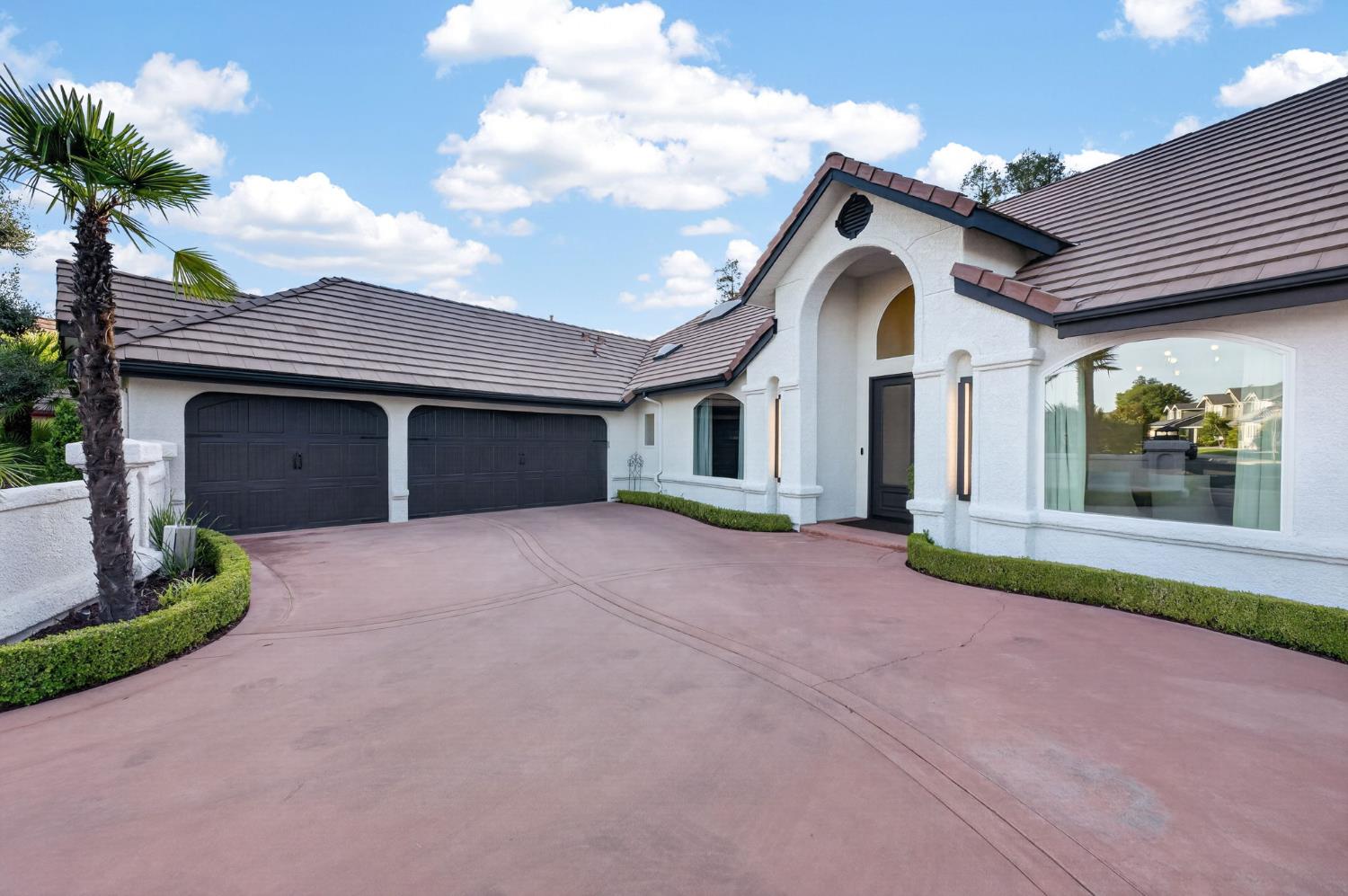 601 Decatur Ave, Clovis, CA 93611