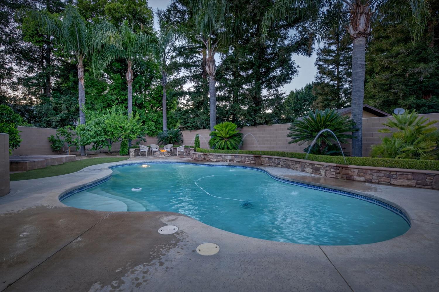601 Decatur Ave, Clovis, CA 93611