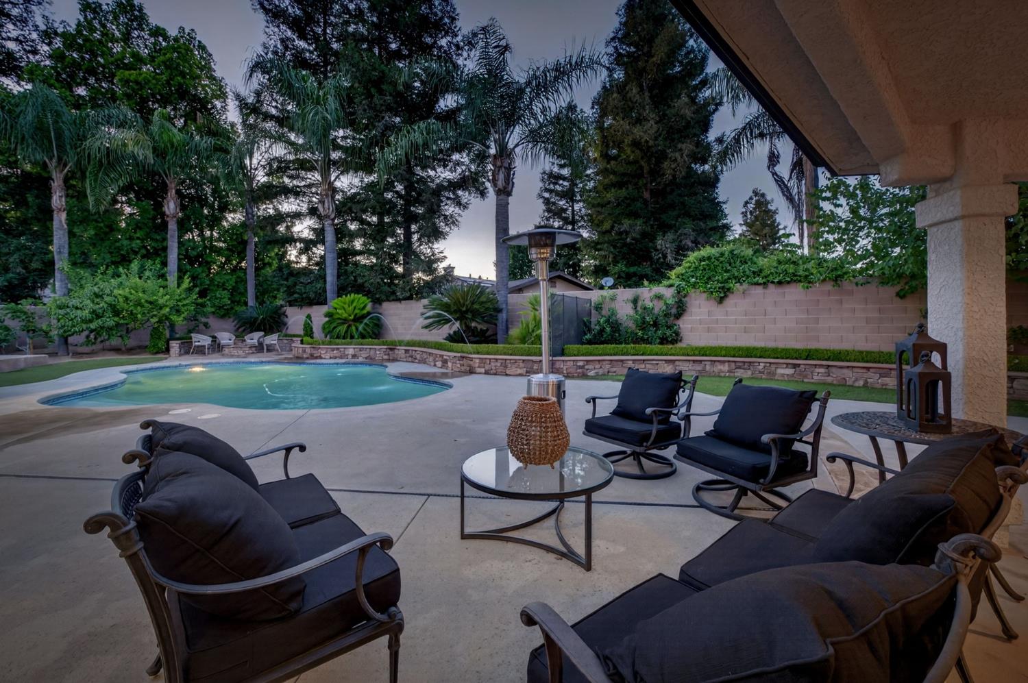 601 Decatur Ave, Clovis, CA 93611
