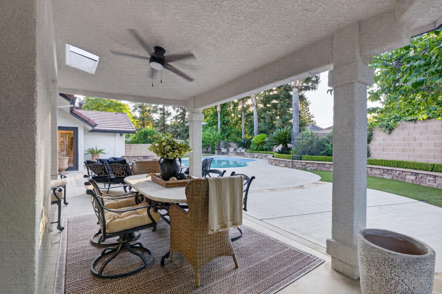601 Decatur Ave, Clovis, CA 93611