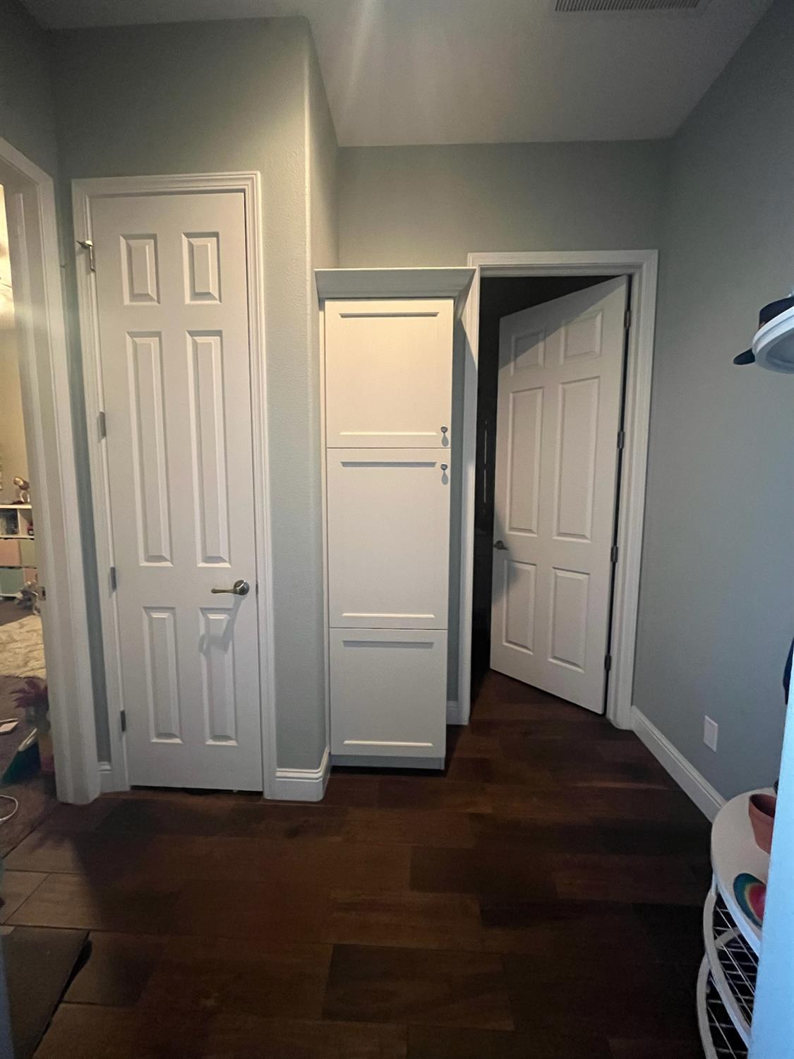 2434 S Claremont Ave, Fresno, CA 93727