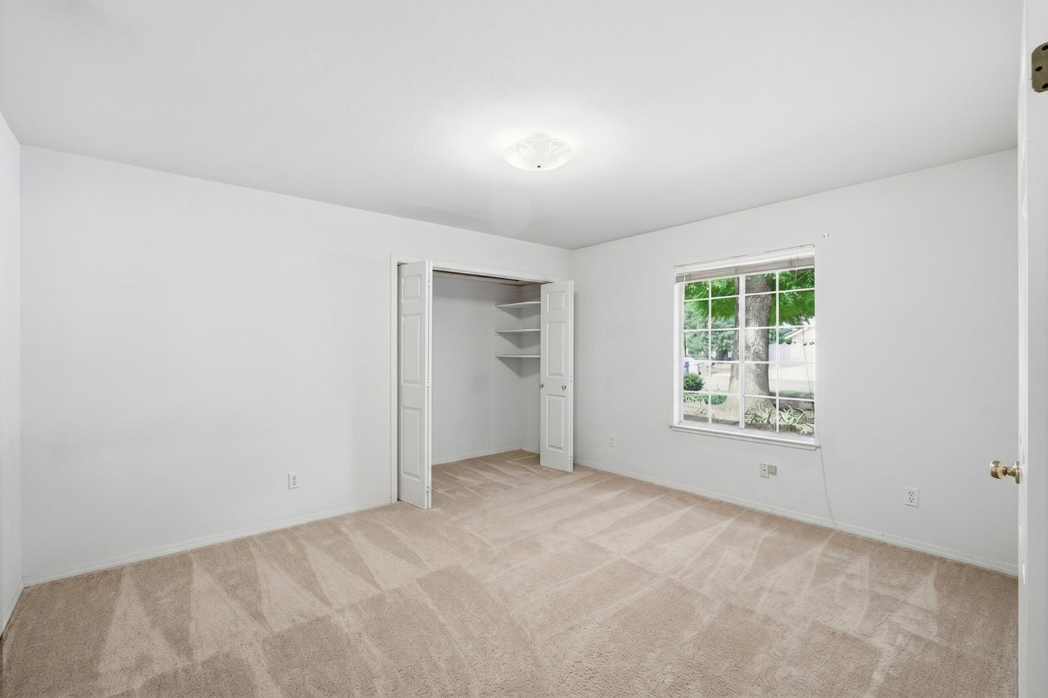 1710 S Homsy Ave, Fresno, CA 93727