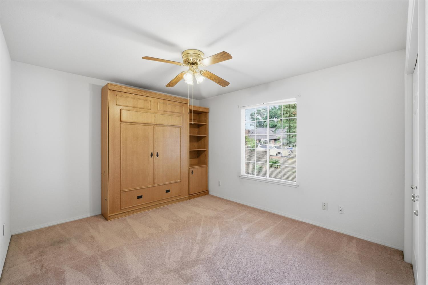 1710 S Homsy Ave, Fresno, CA 93727
