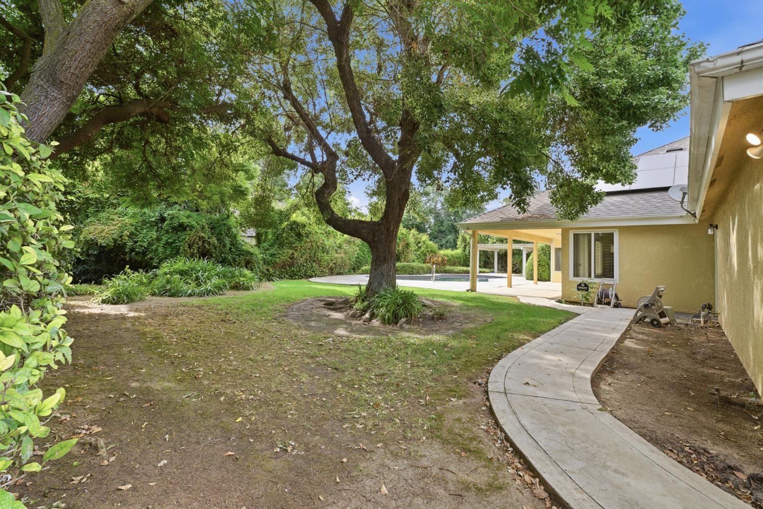 1710 S Homsy Ave, Fresno, CA 93727