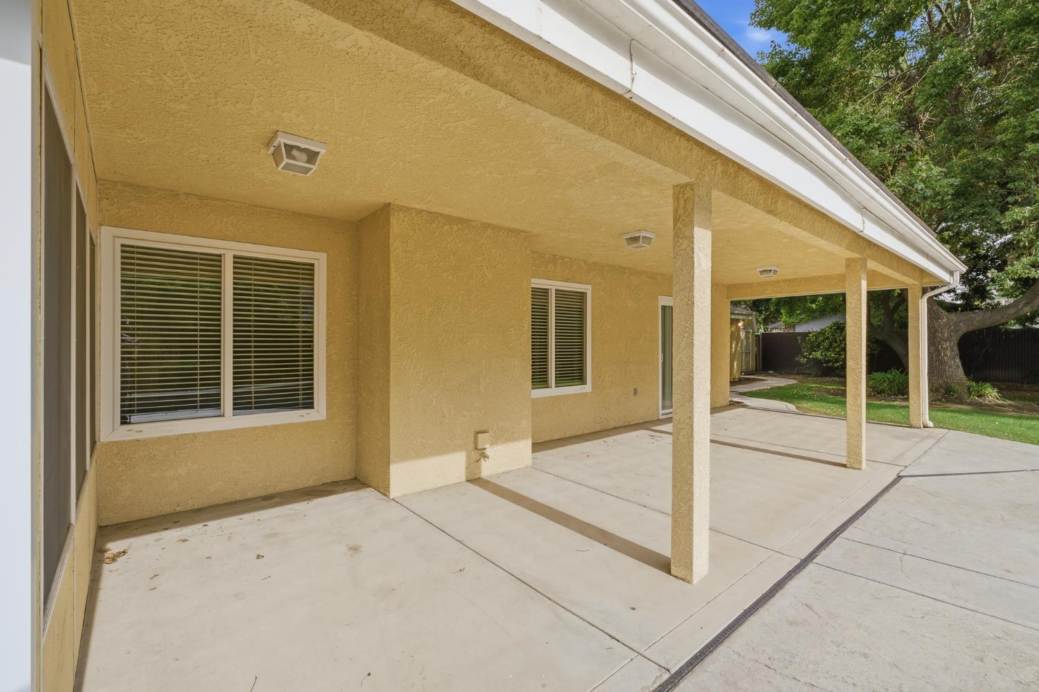1710 S Homsy Ave, Fresno, CA 93727