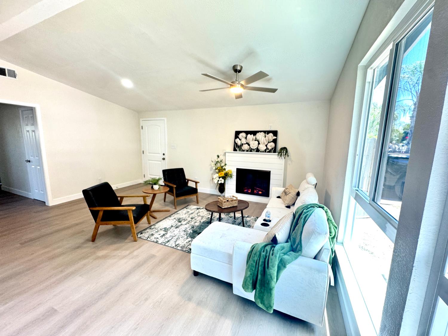 4777 E Butler Ave, Fresno, CA 93702