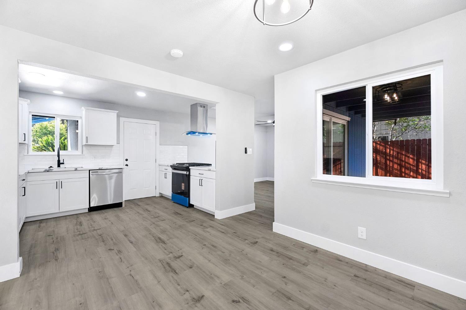 4847 N Delbert Ave, Fresno, CA 93722