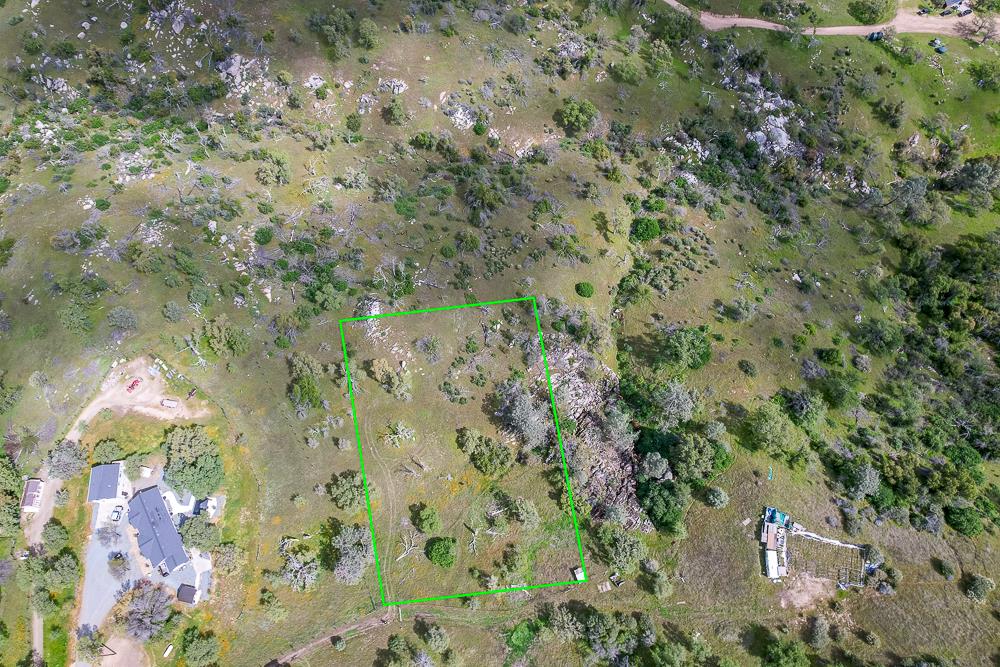 9 Pennyroyal, Prather, CA 93651