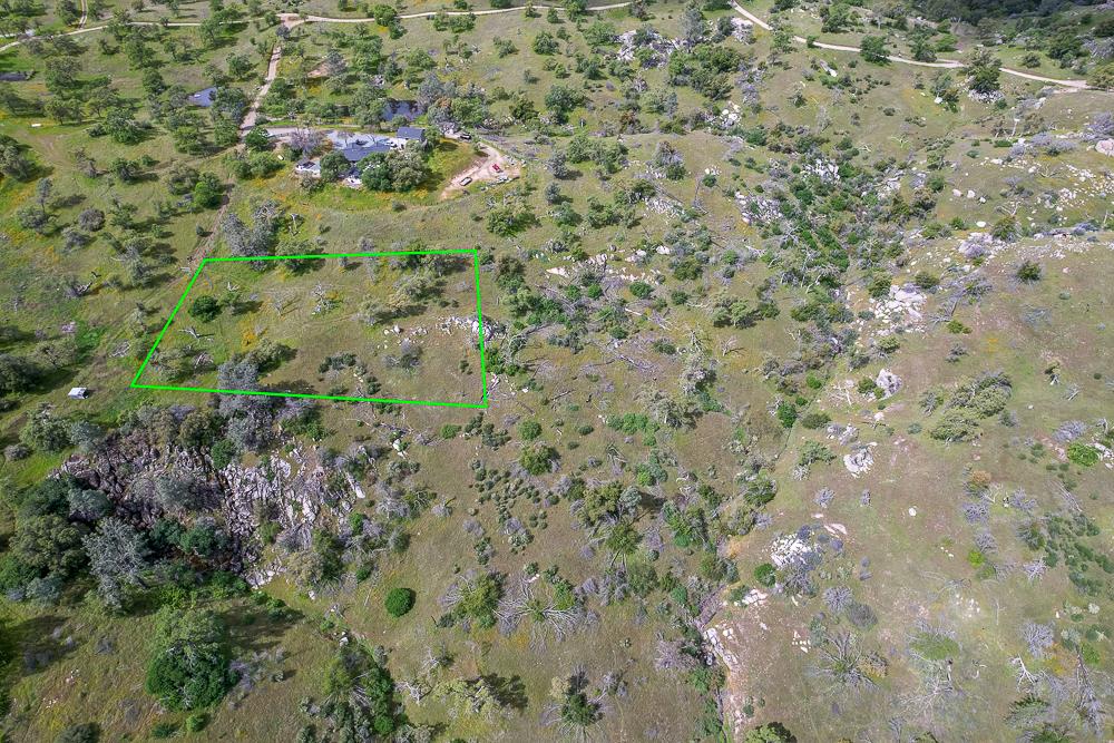 9 Pennyroyal, Prather, CA 93651