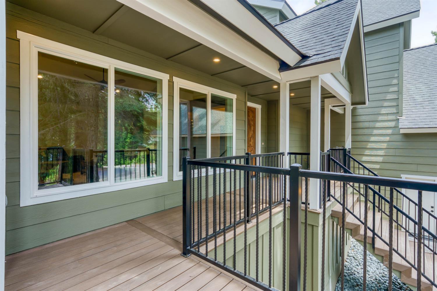 39484 Crest Point Ln, Shaver Lake, CA 93664