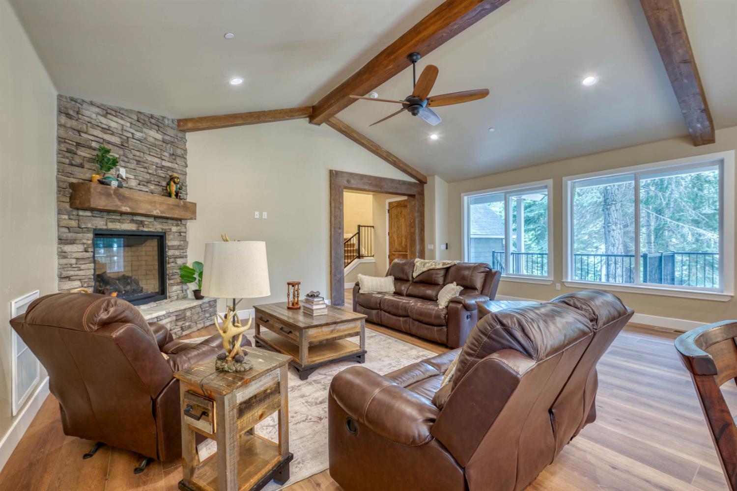 39484 Crest Point Ln, Shaver Lake, CA 93664