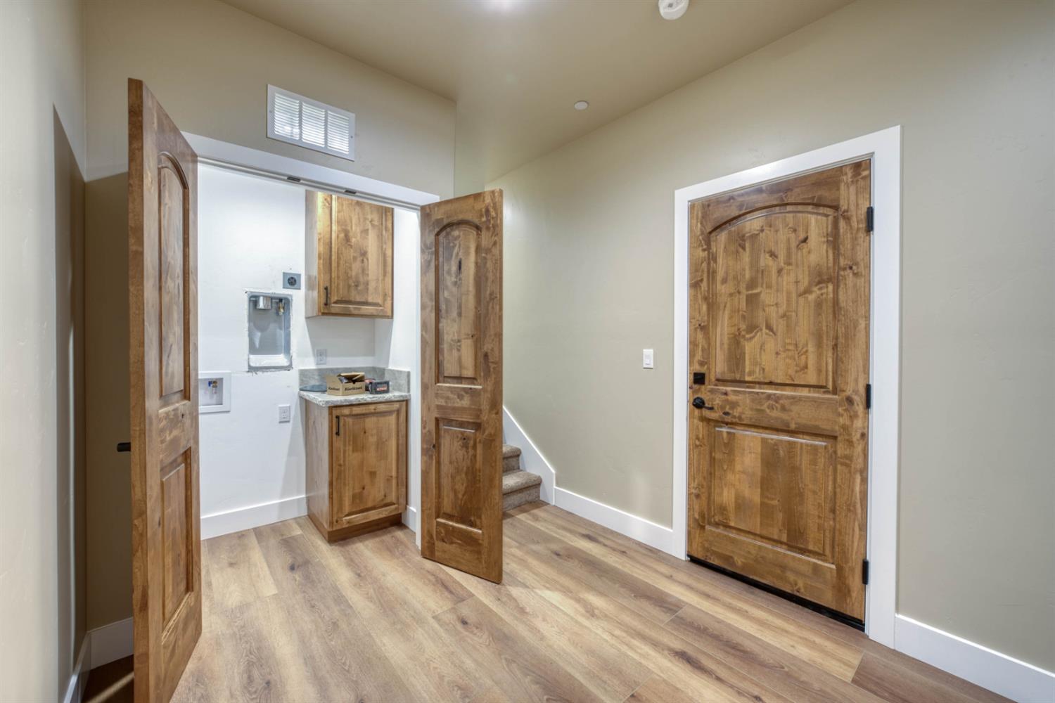39484 Crest Point Ln, Shaver Lake, CA 93664