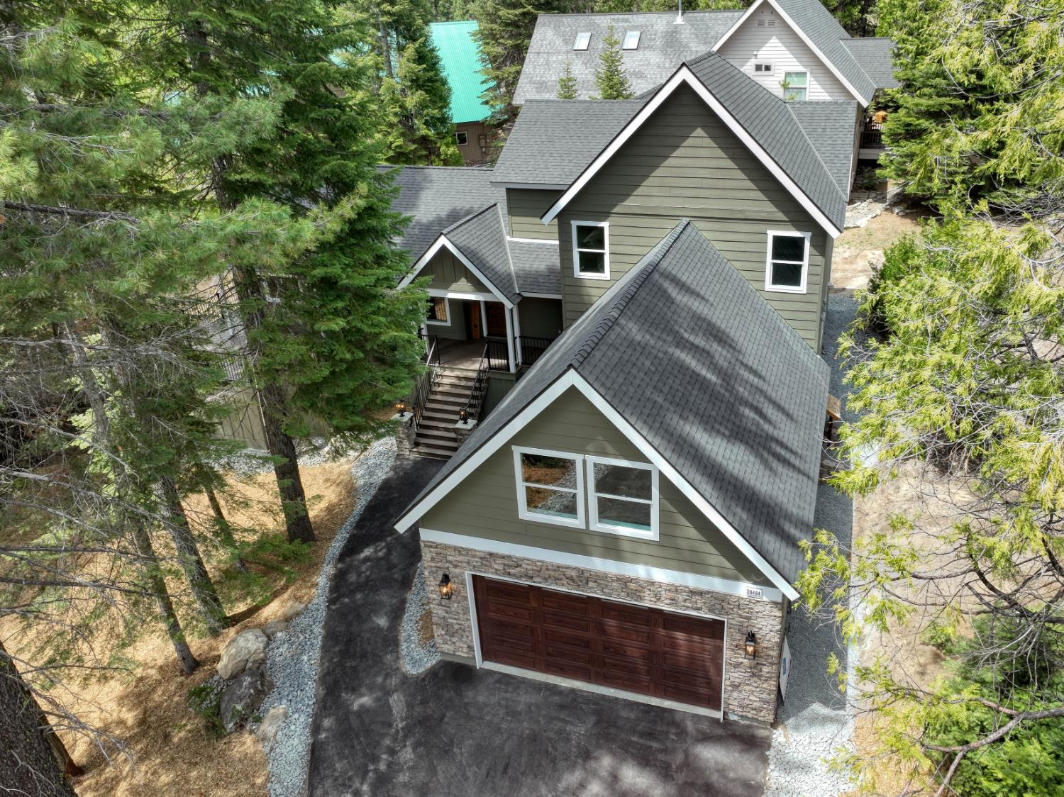 39484 Crest Point Ln, Shaver Lake, CA 93664