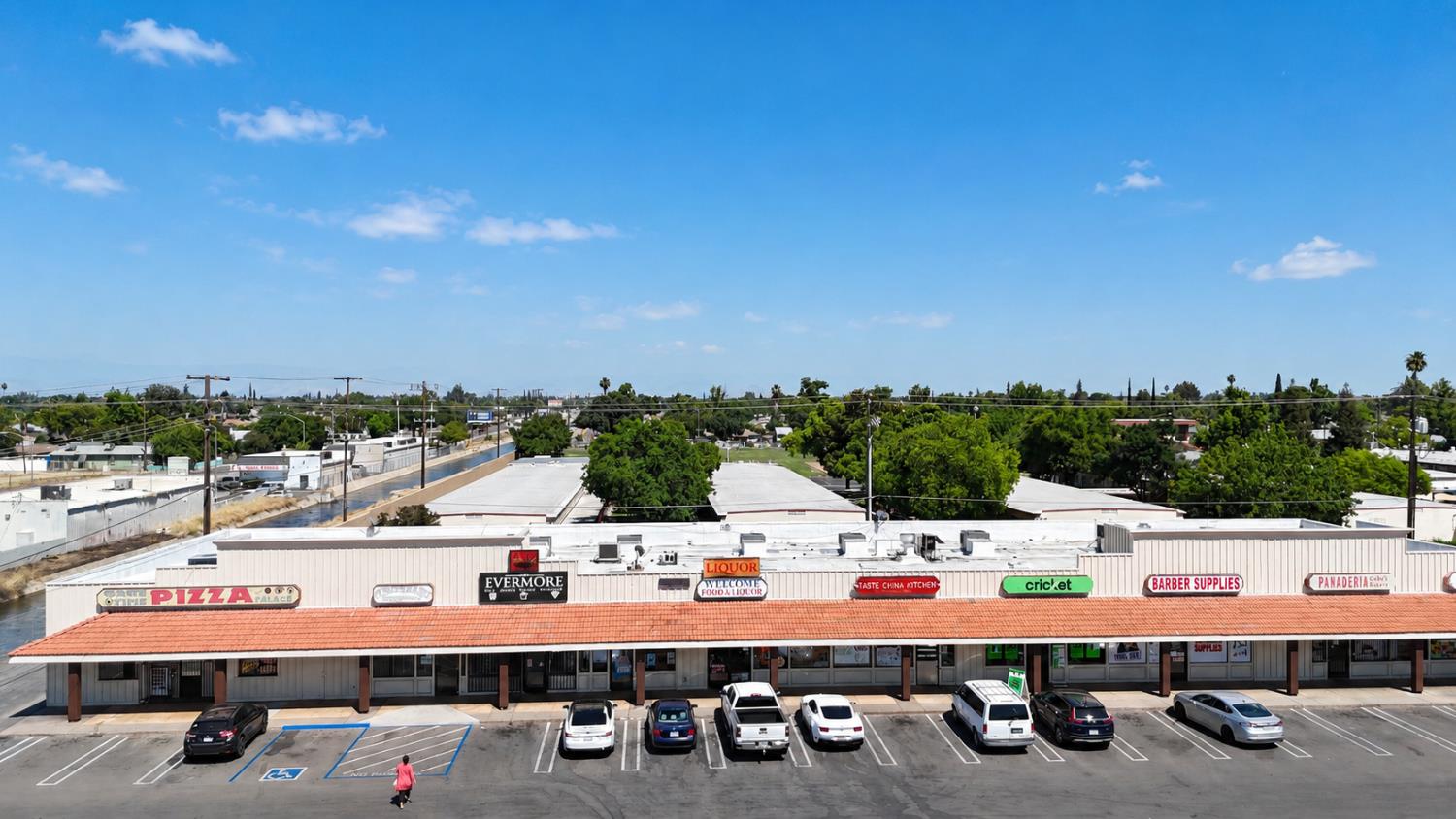 1576 N 1St St, Fresno, CA 93703
