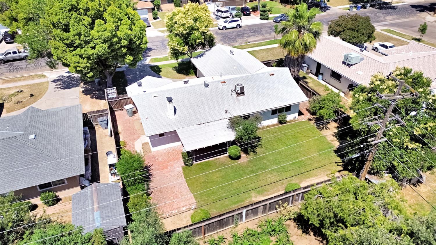4656 N 5th St, Fresno, CA 93726