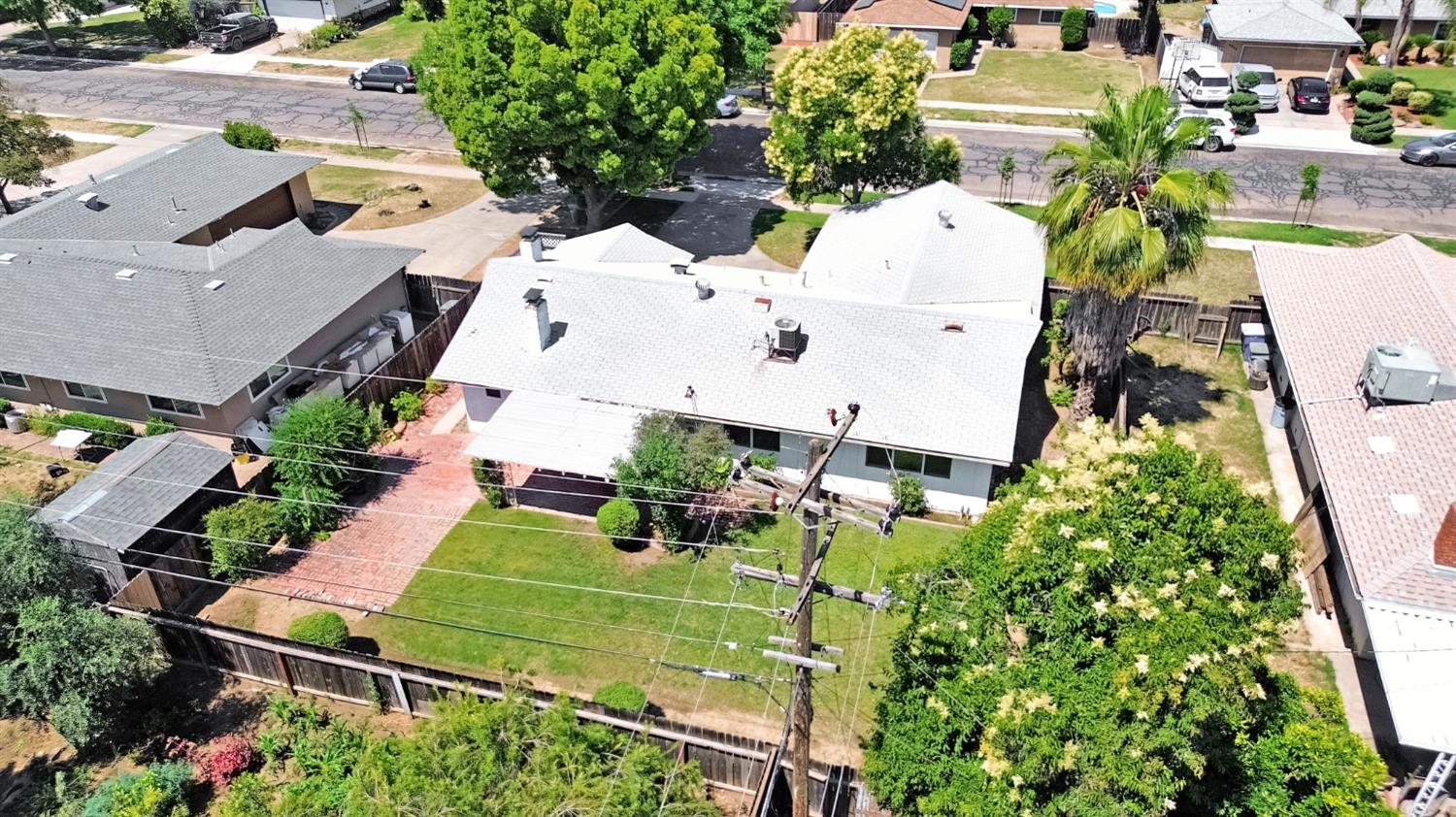 4656 N 5th St, Fresno, CA 93726