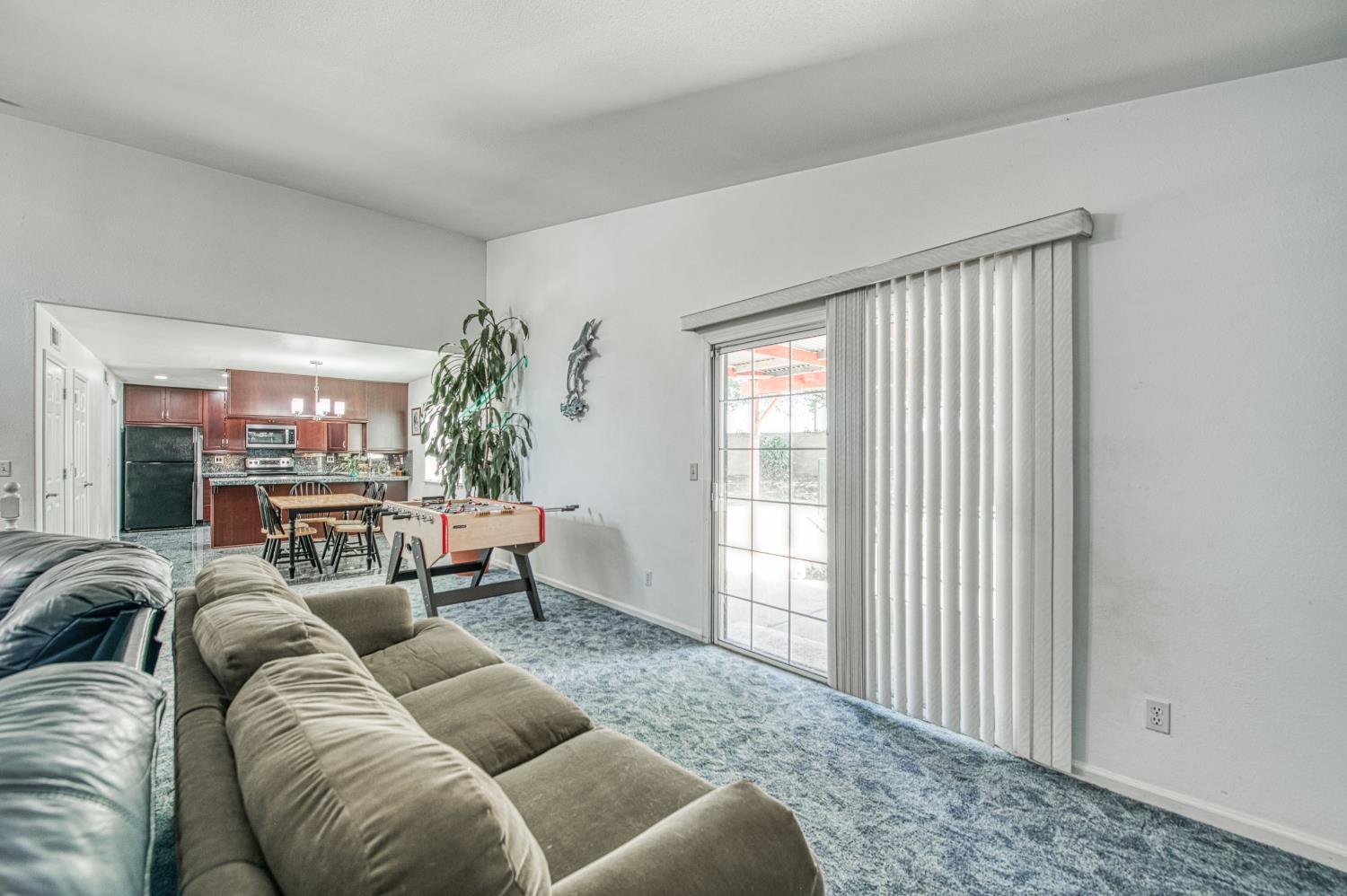 802 N Stanford Ave, Clovis, CA 93611
