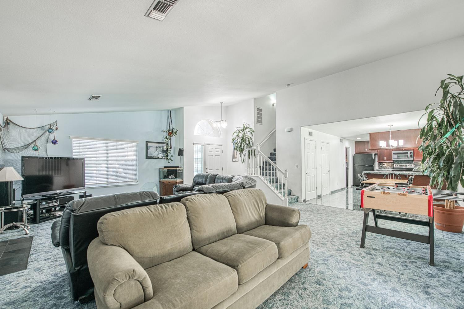 802 N Stanford Ave, Clovis, CA 93611