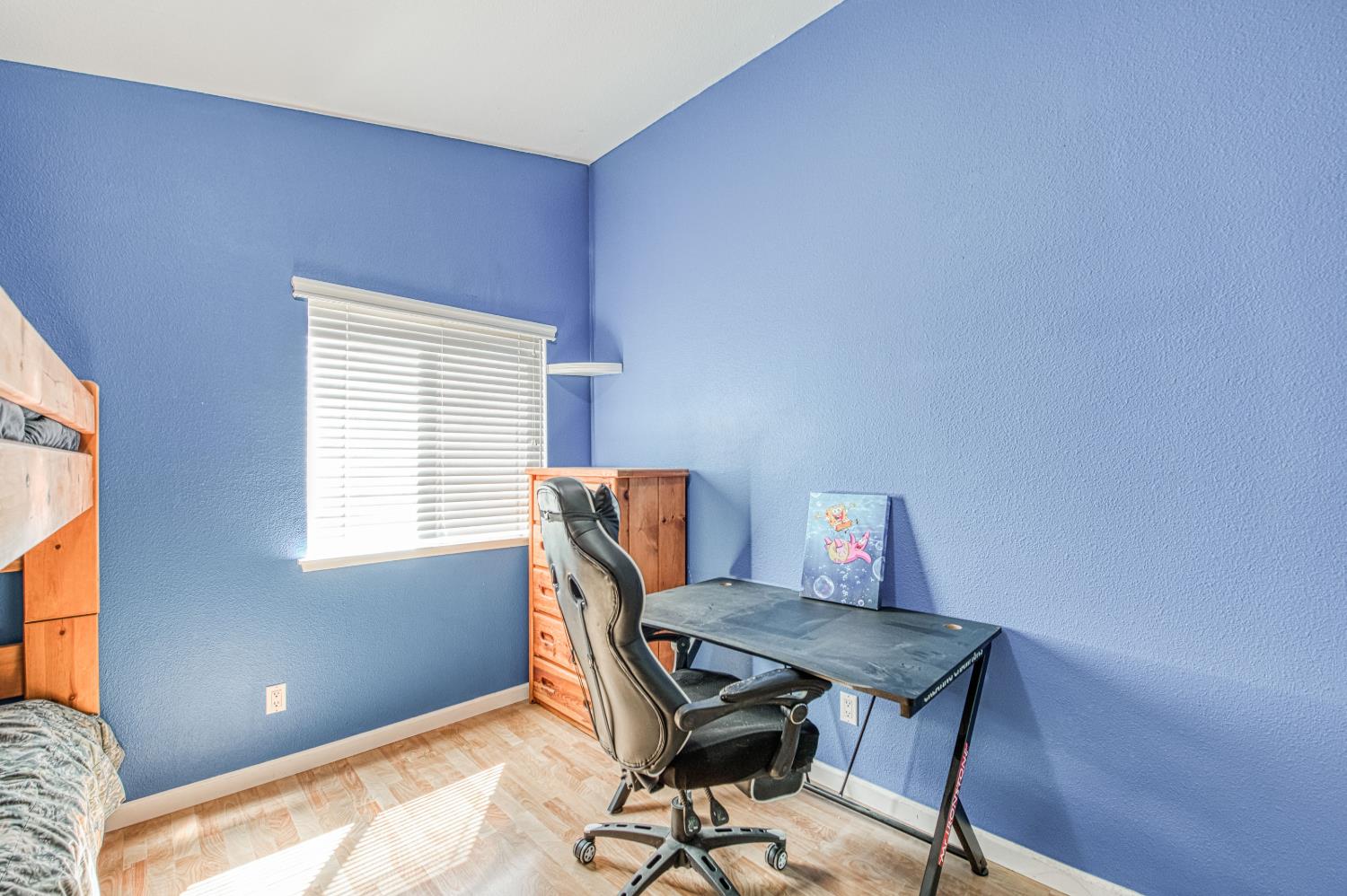 802 N Stanford Ave, Clovis, CA 93611