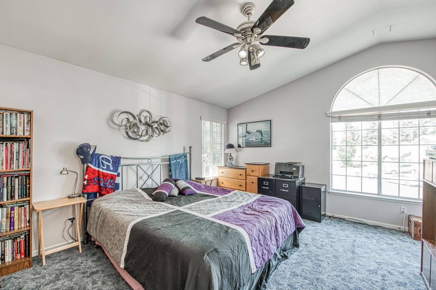 802 N Stanford Ave, Clovis, CA 93611