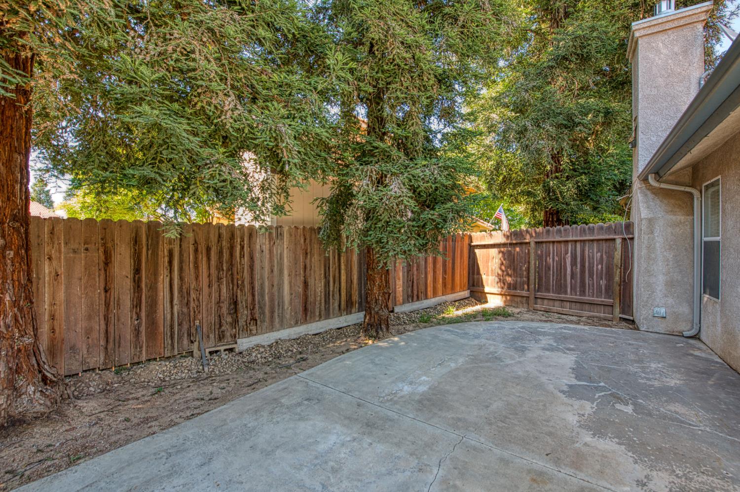 802 N Stanford Ave, Clovis, CA 93611