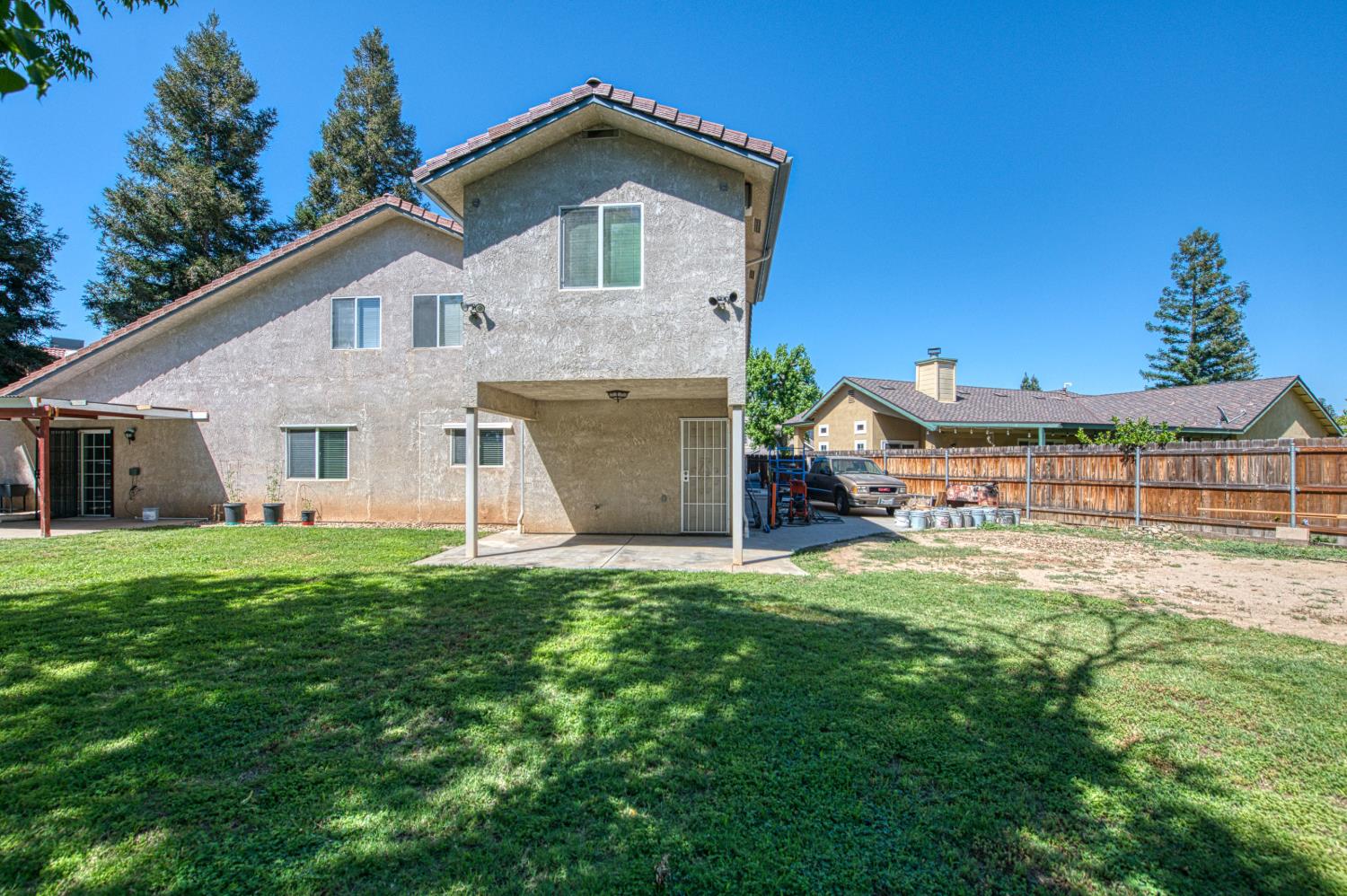 802 N Stanford Ave, Clovis, CA 93611