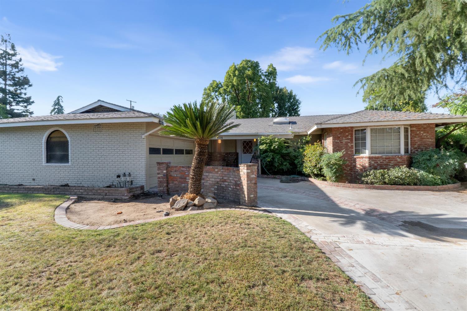 436 W Twain Ave, Fresno, CA 93704