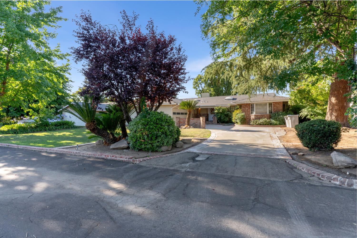 436 W Twain Ave, Fresno, CA 93704
