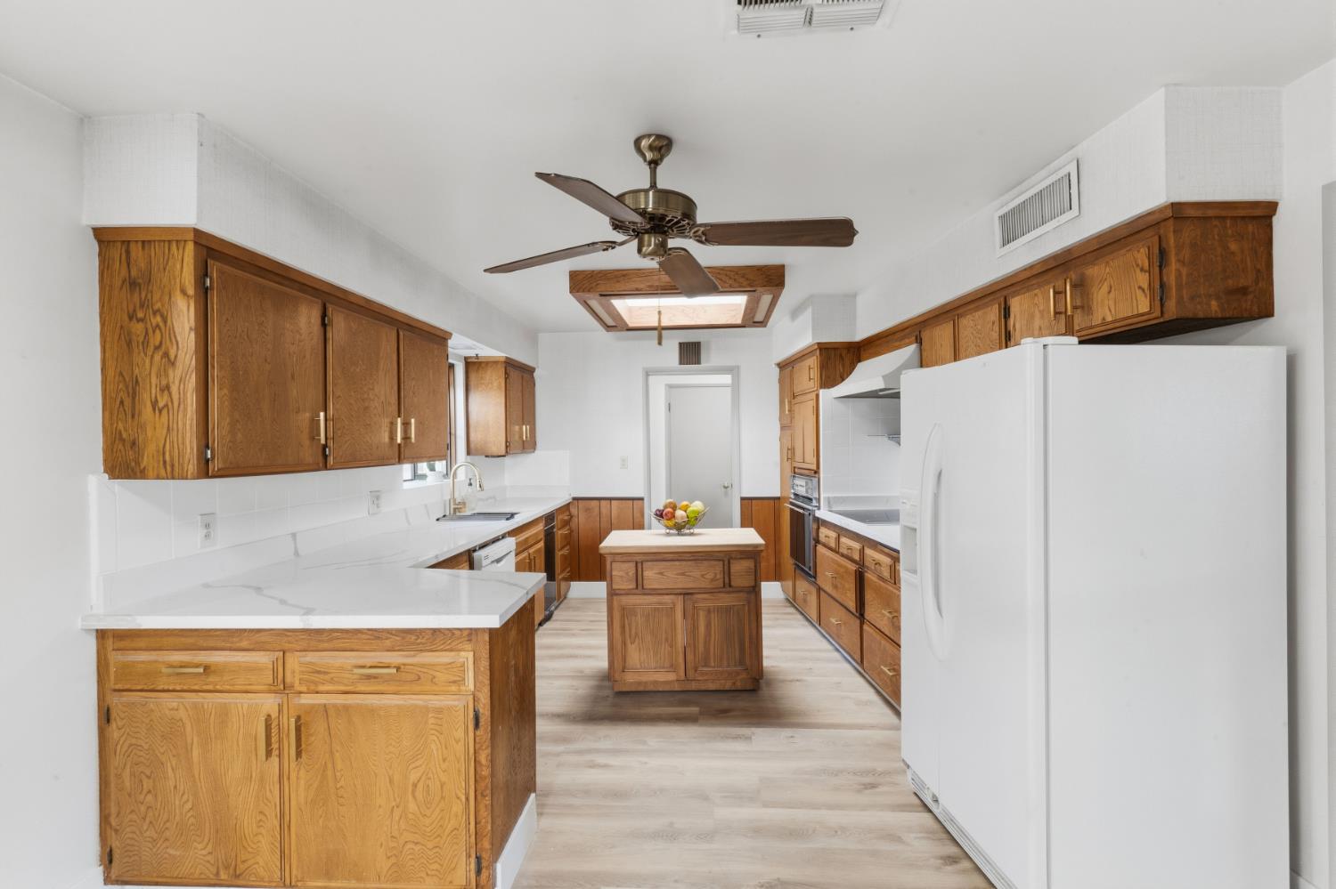 436 W Twain Ave, Fresno, CA 93704
