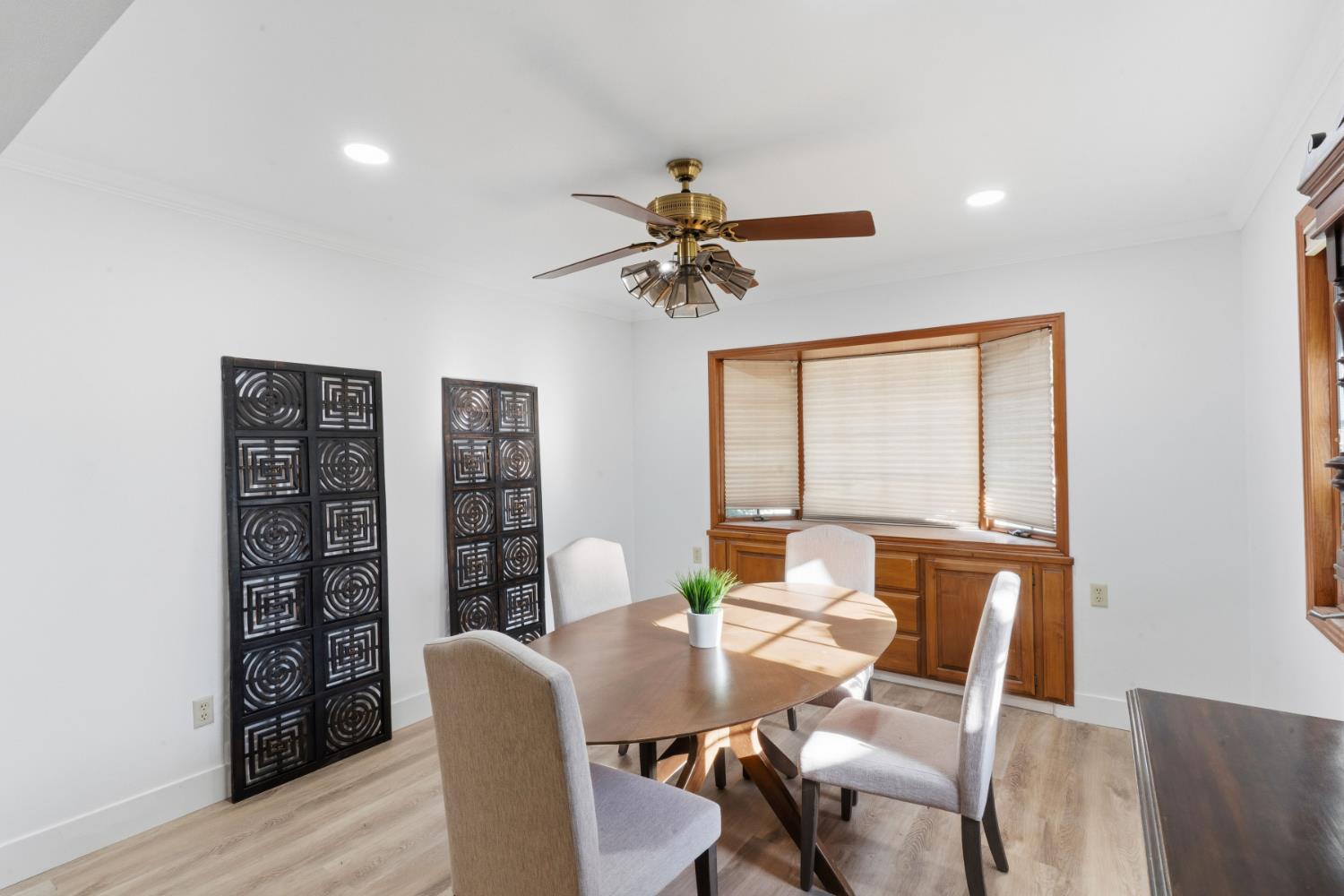 436 W Twain Ave, Fresno, CA 93704