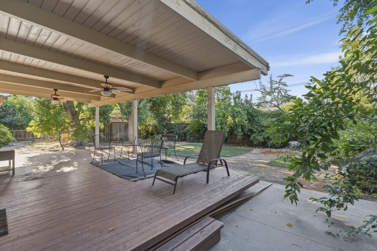436 W Twain Ave, Fresno, CA 93704