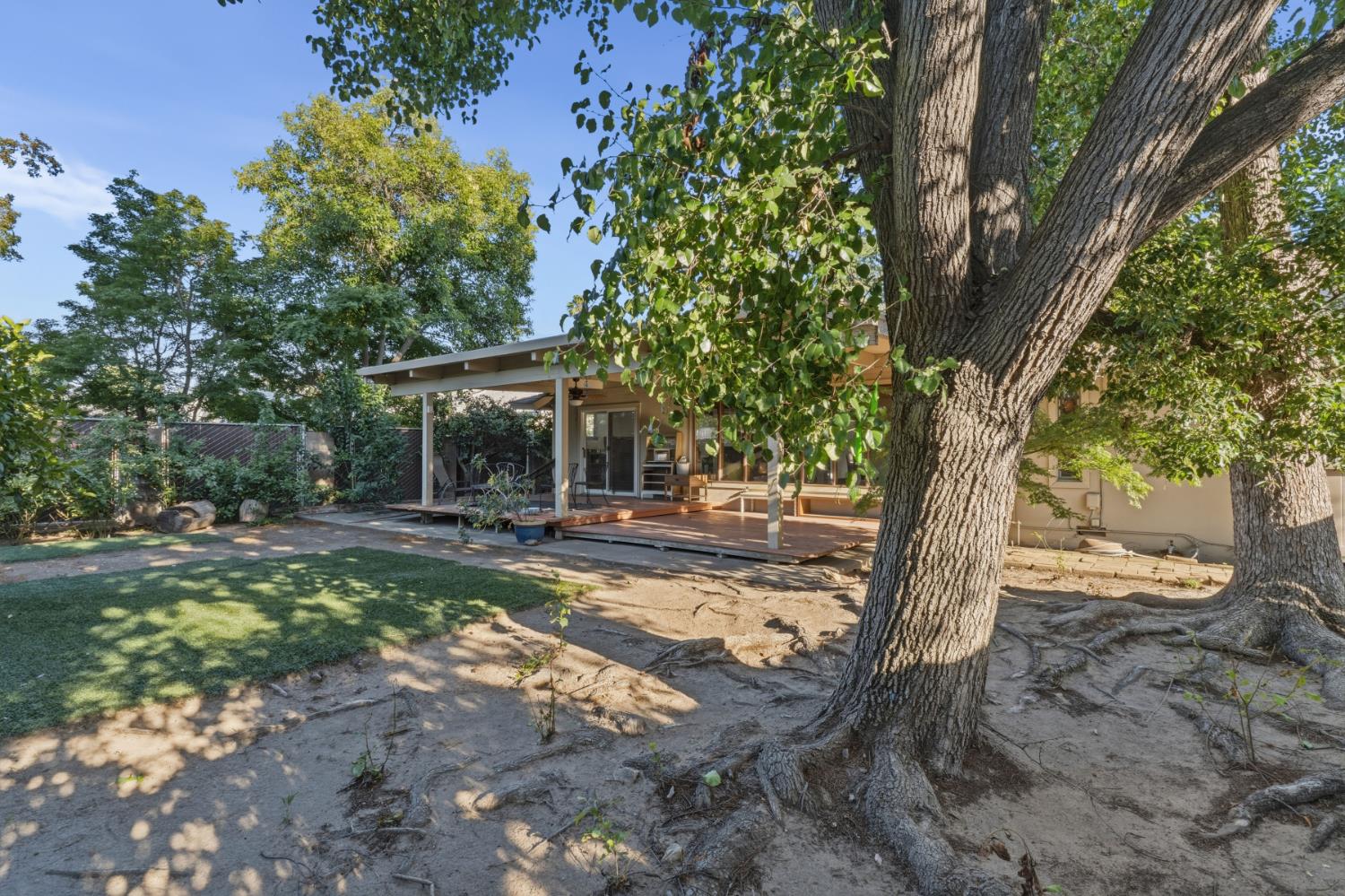 436 W Twain Ave, Fresno, CA 93704