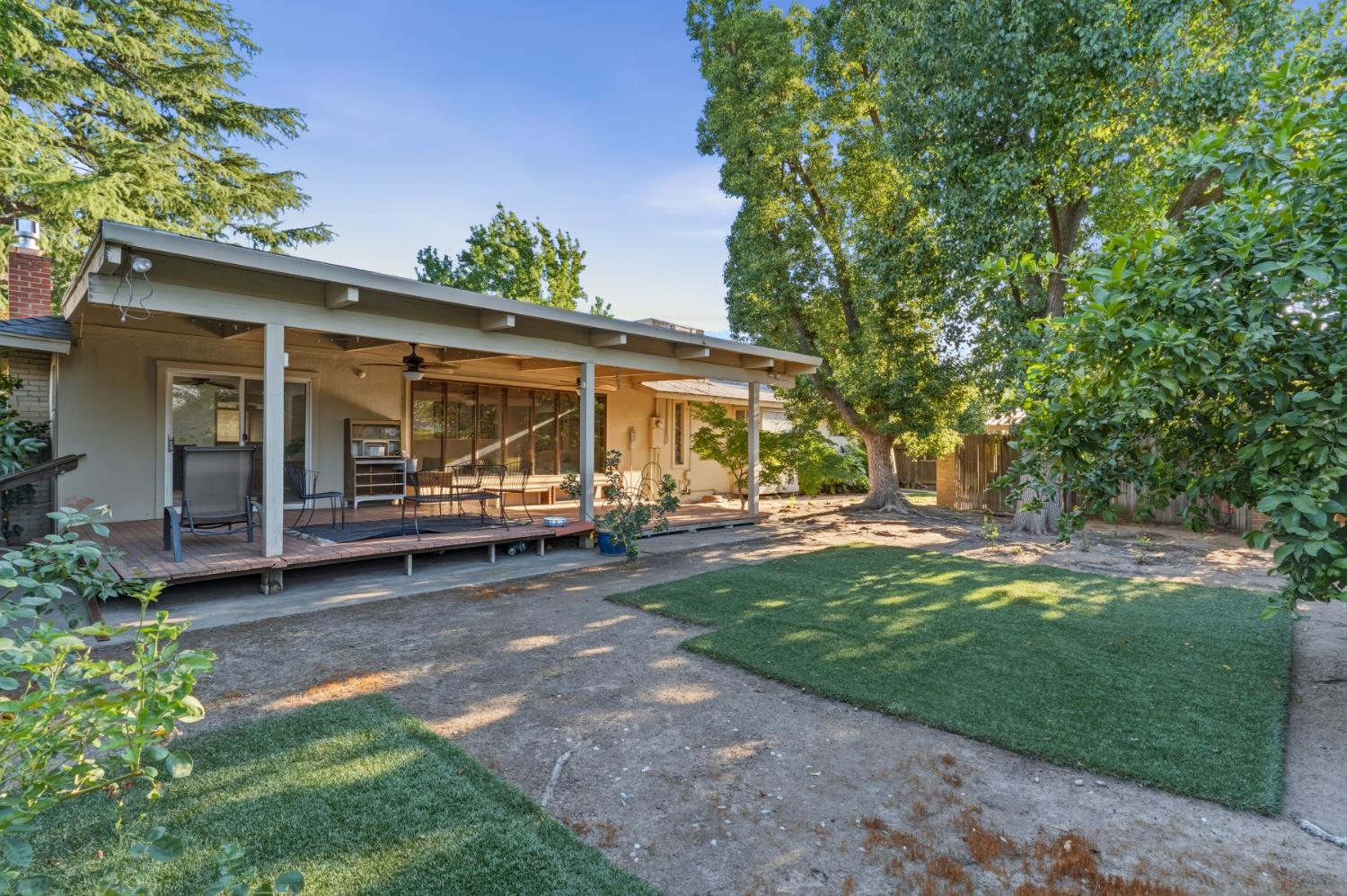 436 W Twain Ave, Fresno, CA 93704