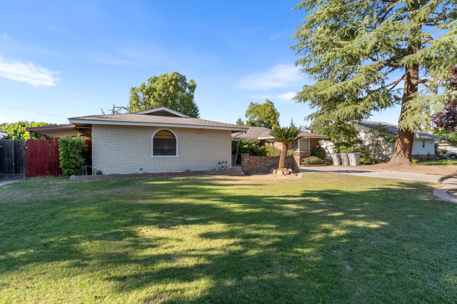 436 W Twain Ave, Fresno, CA 93704
