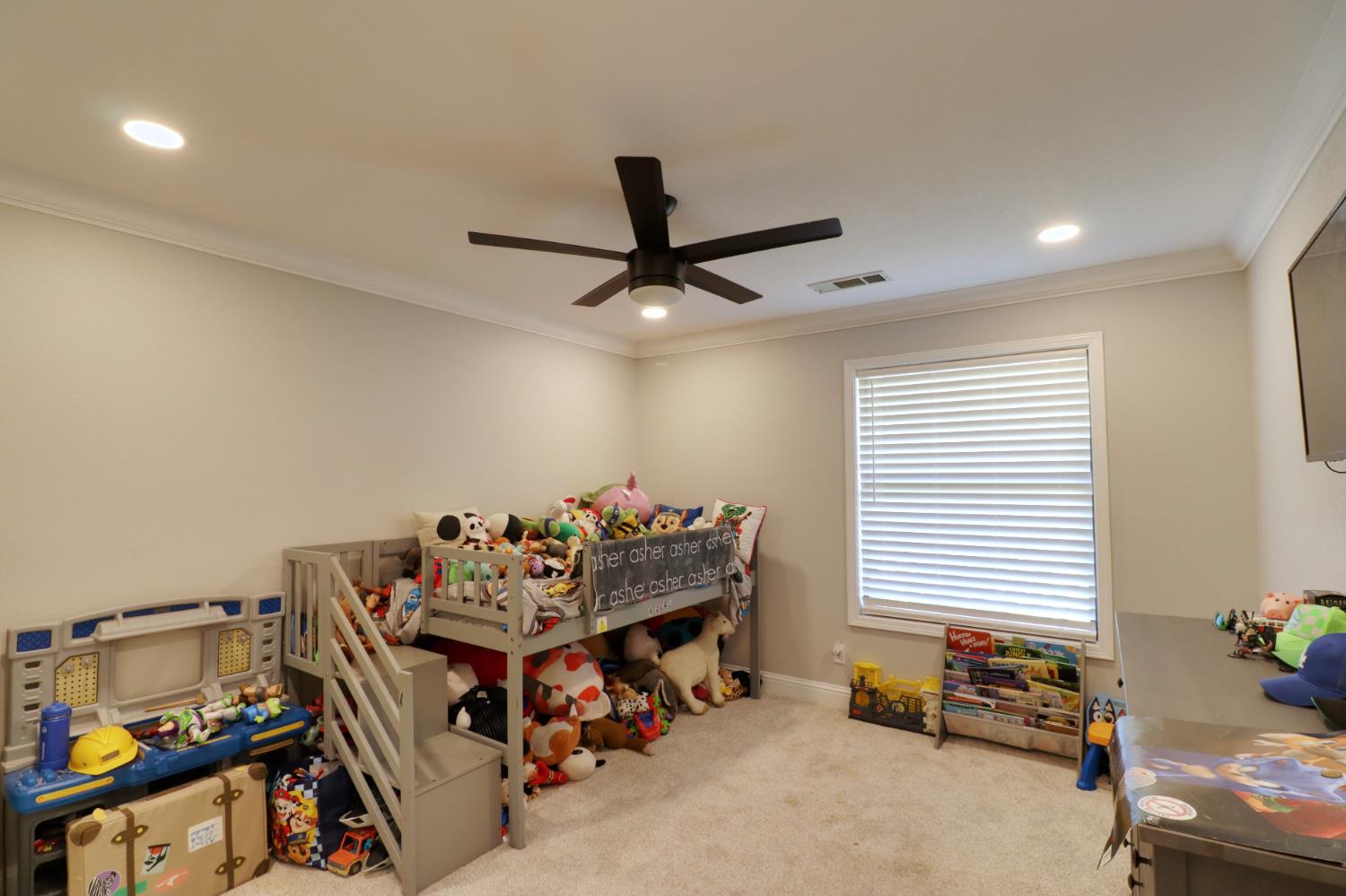 3029 Cypress Ave, Kingsburg, CA 93631