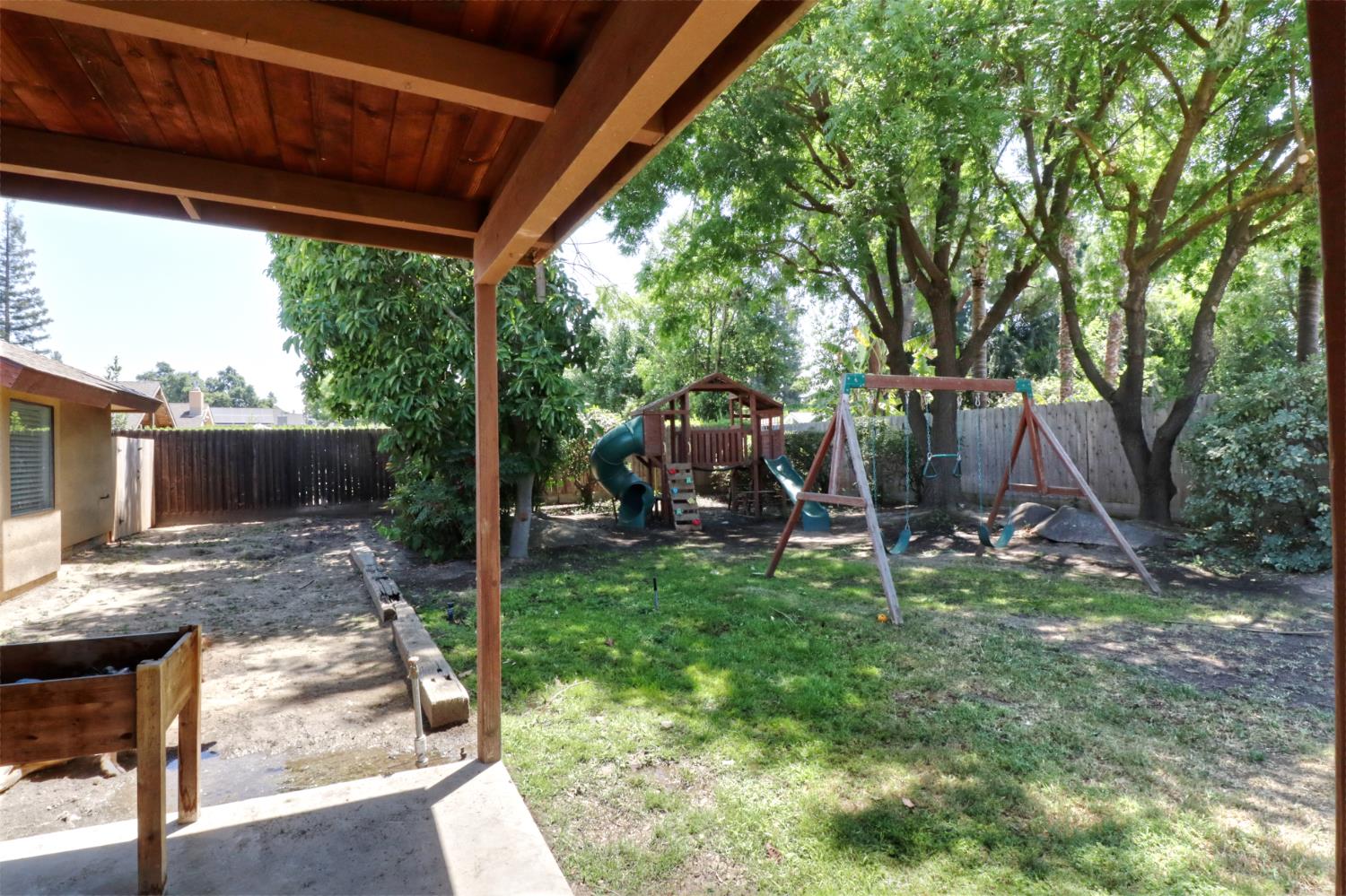 3029 Cypress Ave, Kingsburg, CA 93631