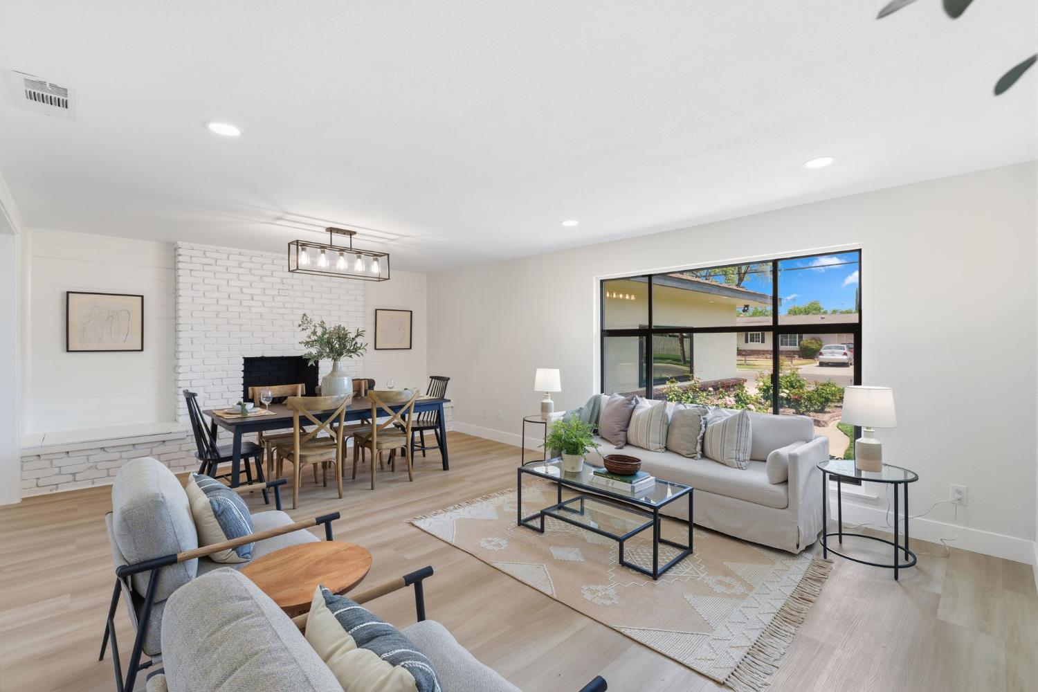 2720 E Pico Ave, Fresno, CA 93726