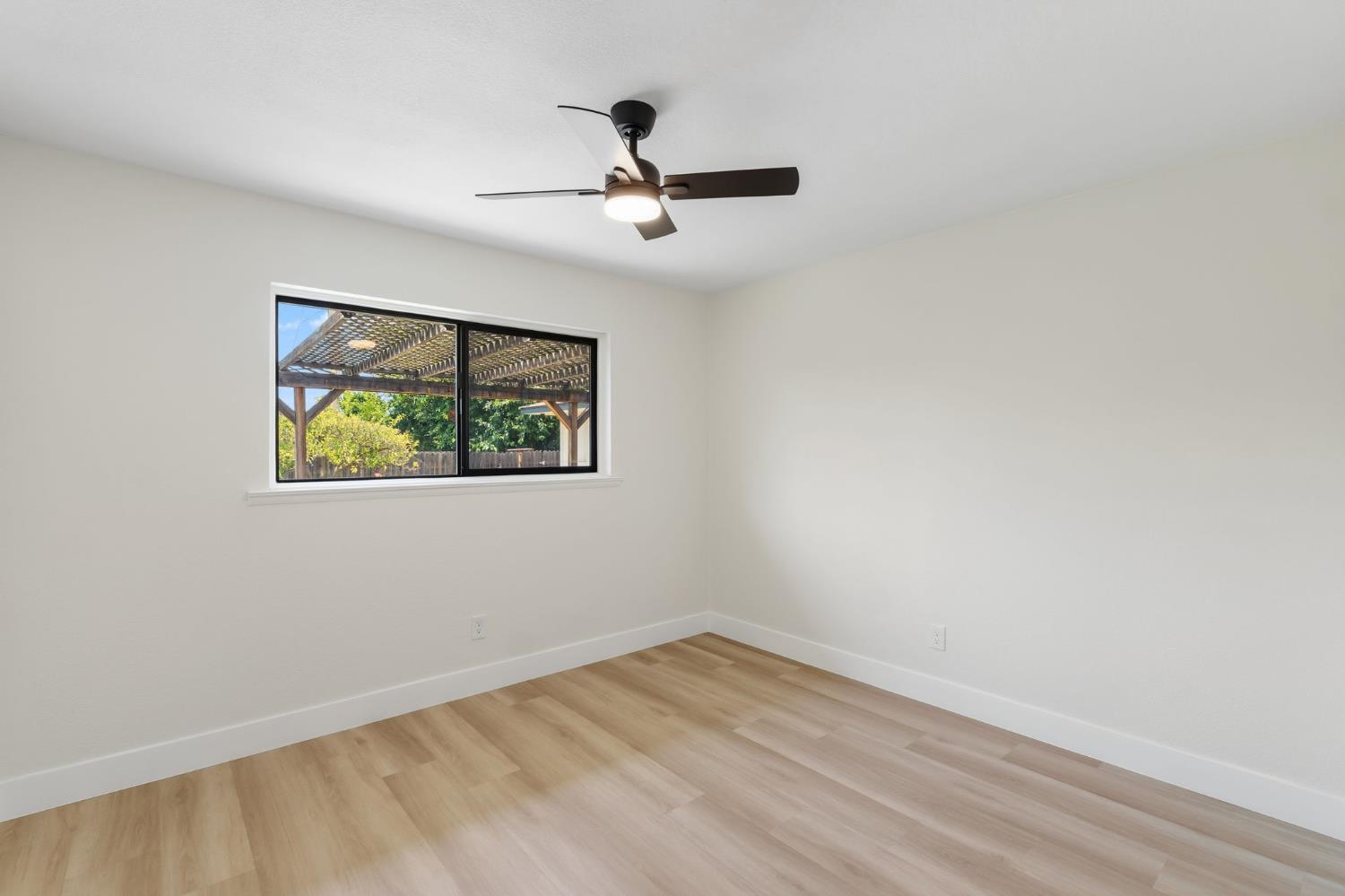 2720 E Pico Ave, Fresno, CA 93726