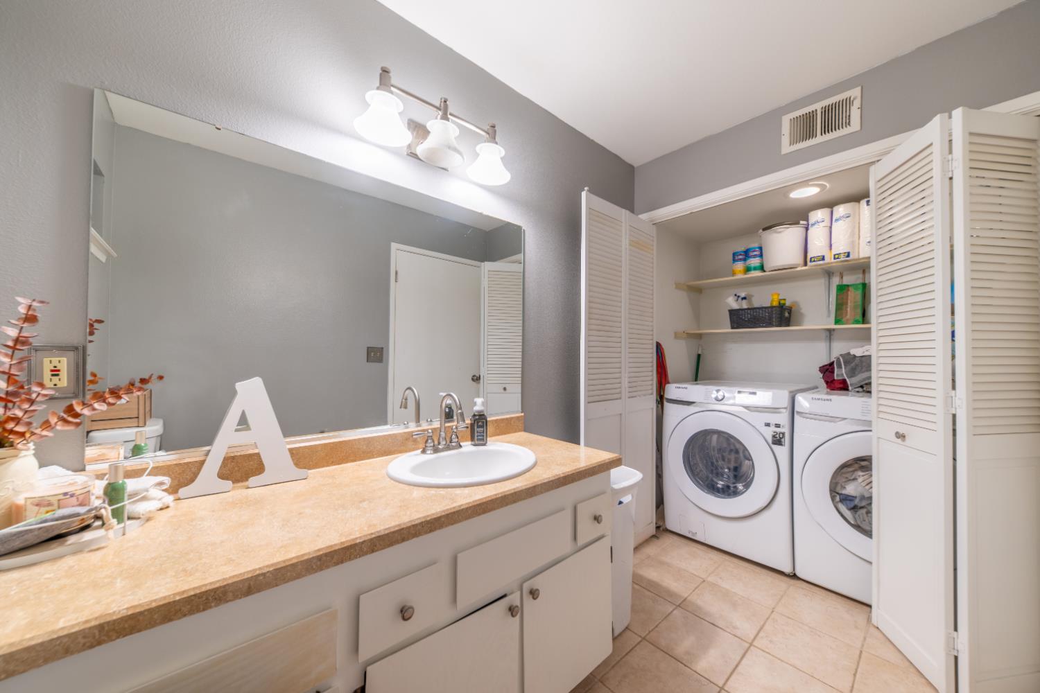 4975 E Butler Ave #116, Fresno, CA 93727