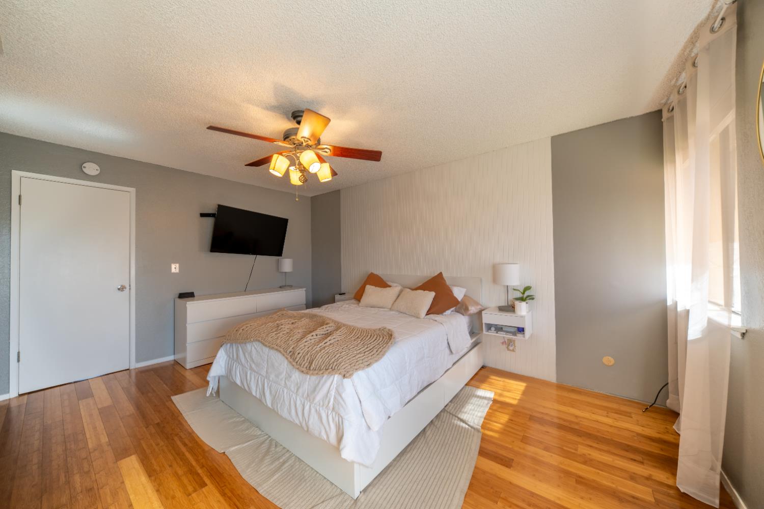4975 E Butler Ave #116, Fresno, CA 93727