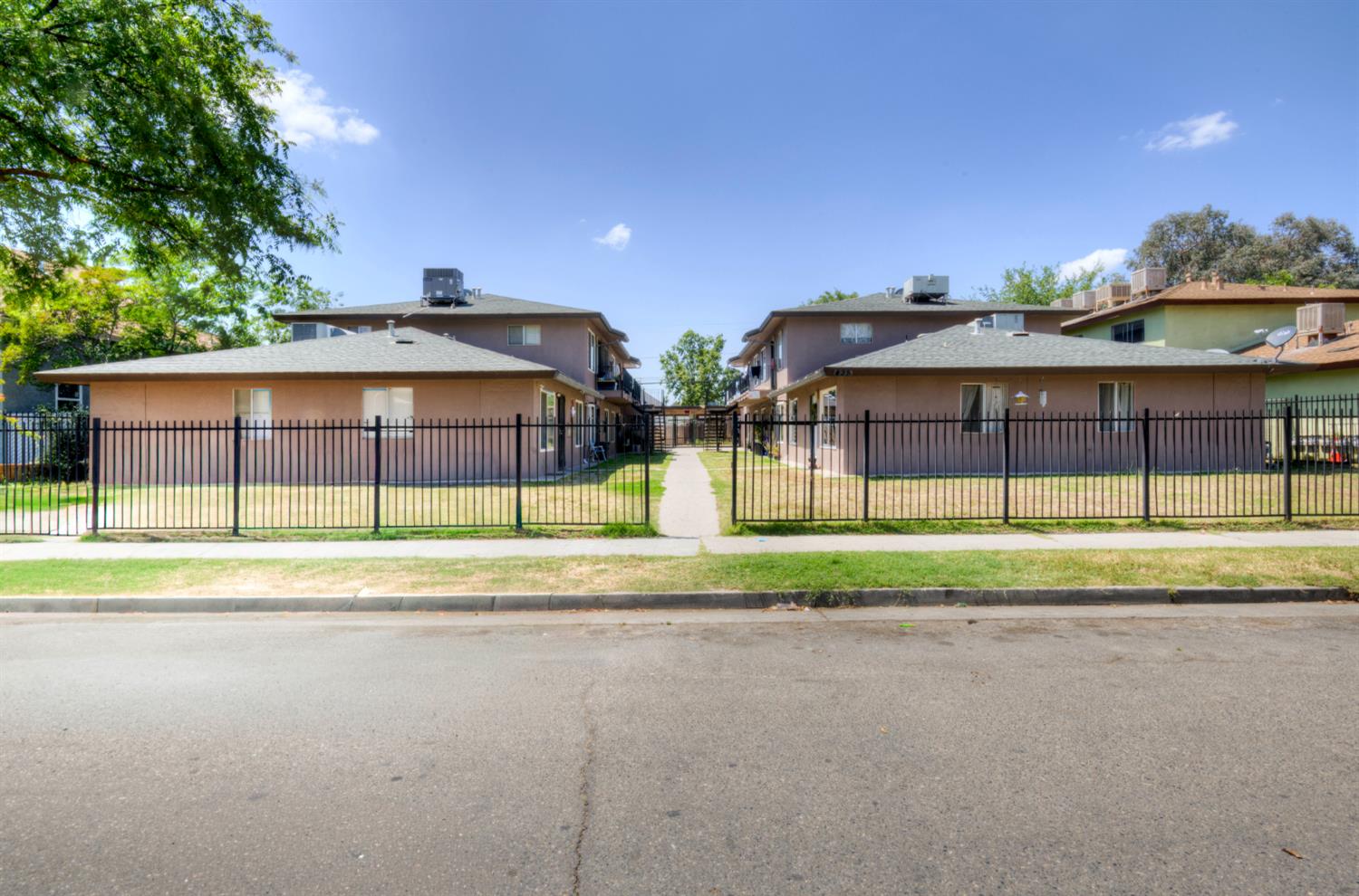 435 N Valeria St, Fresno, CA 93701