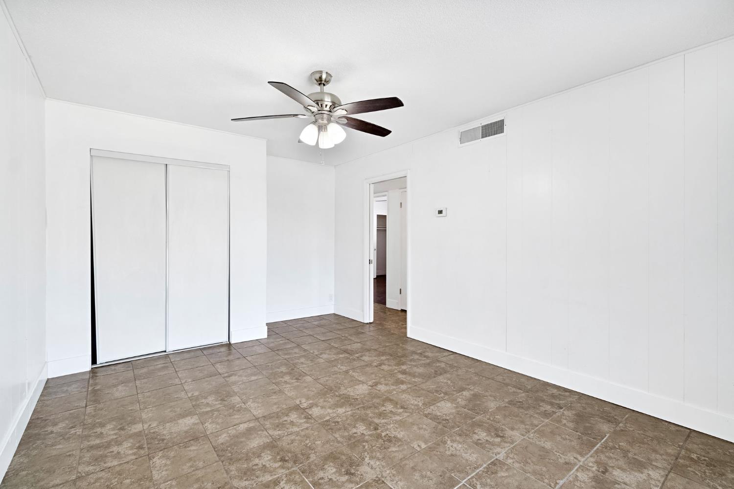 1463 P St, Firebaugh, CA 93622